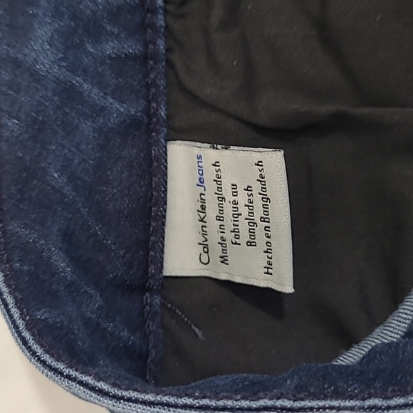 Calvin Klein Women's sz 6 Slim Mid Rise Boyfriend Fit Denim Jeans - Picture 8 of 11